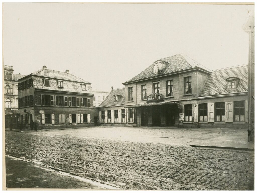 Düsseldorf, Alte Tonhalle auf der Schadowstraße 1863-1888
Foto: Landesbildstelle/Stadtarchiv Düsseldorf